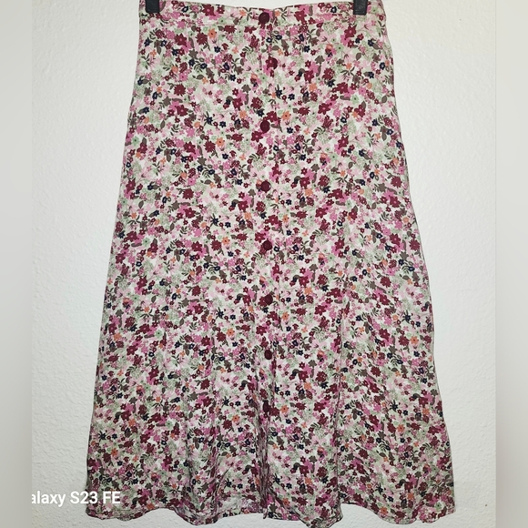 Christopher & Banks Dresses & Skirts - Christopher And Banks Scarlet Floral A Line Midi Skirt Size 12